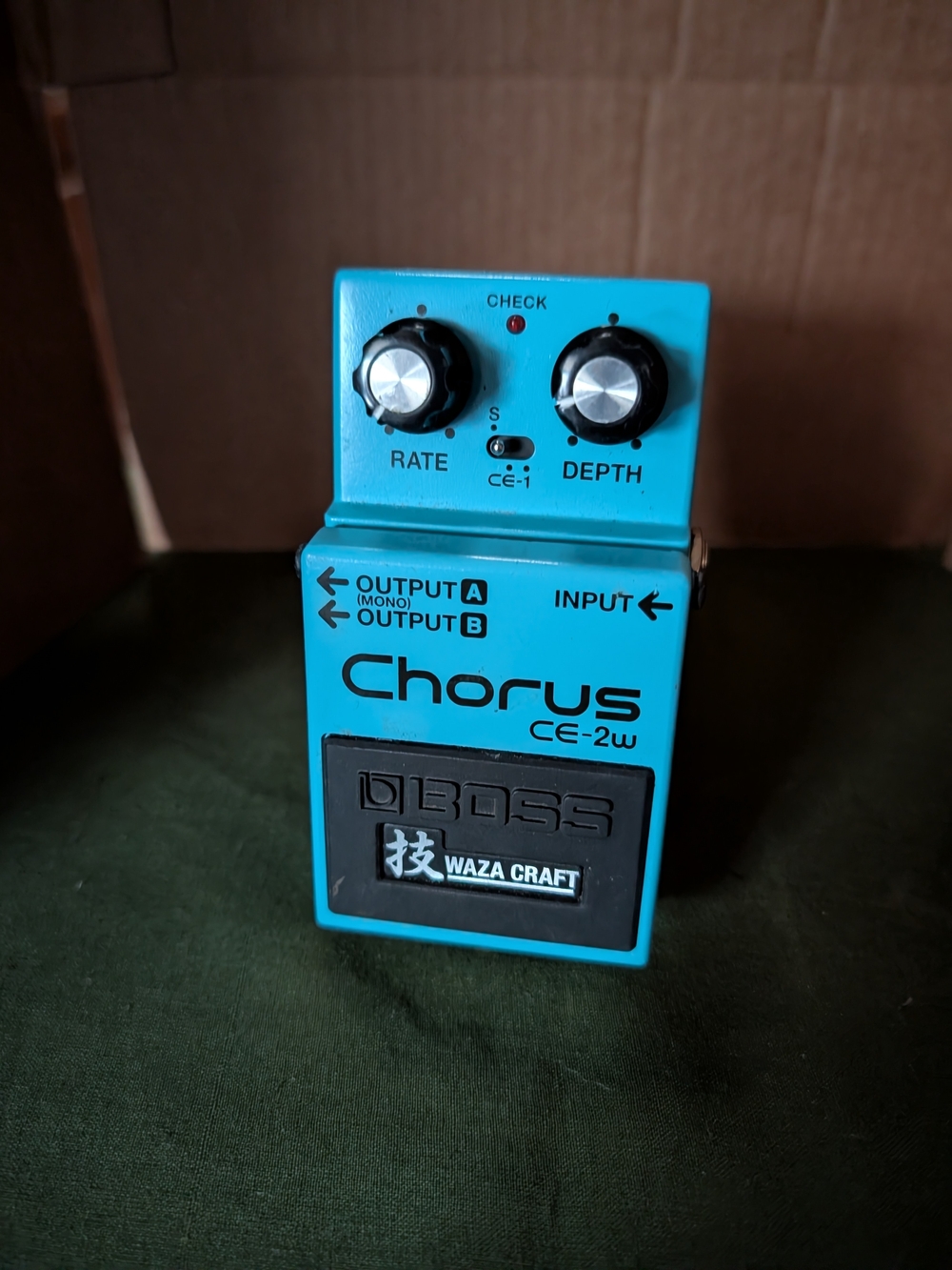 BOSS Waza Craft Chorus CE-2w Guitar Effects Pedal - Teal